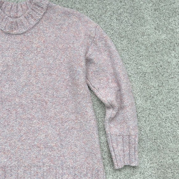 Old Navy Oversized Pullover Sweater - Picture 4 of 6